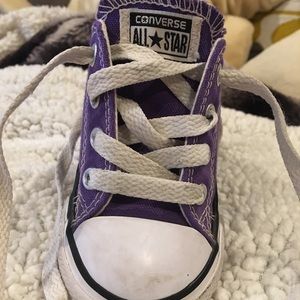 Toddle low top converse